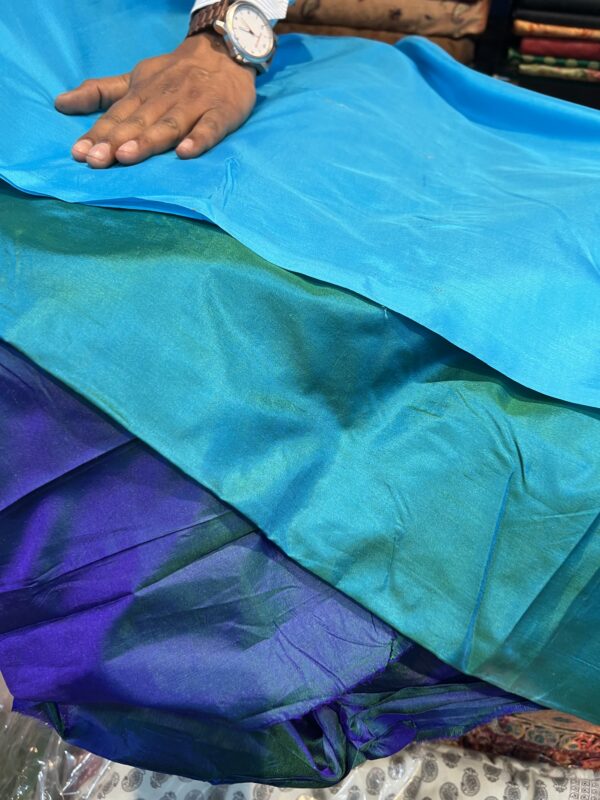 Satin de Soie dégradé de bleus Tohora