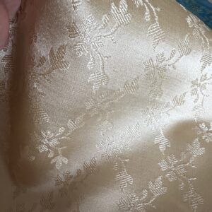 Carré précieux 26cm Jardin de vanille by Tohora®, tissé main, dans les ateliers de Benares
