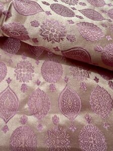 soie de murier tissée mains Collection Benares Rose medaille By Tohora, tissée dans les ateliers indiens a Varanasi | a commander