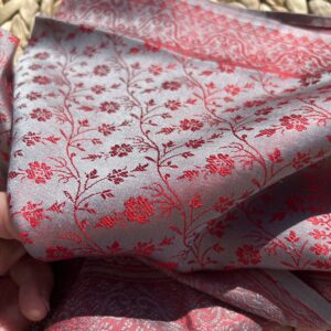Carré Précieux soie tissé main 55 – Florelle Rouge & Argent