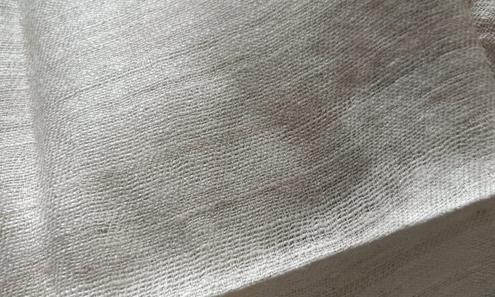 Soie de la paix Eri Crémeuse Couleur Cocon Tohora